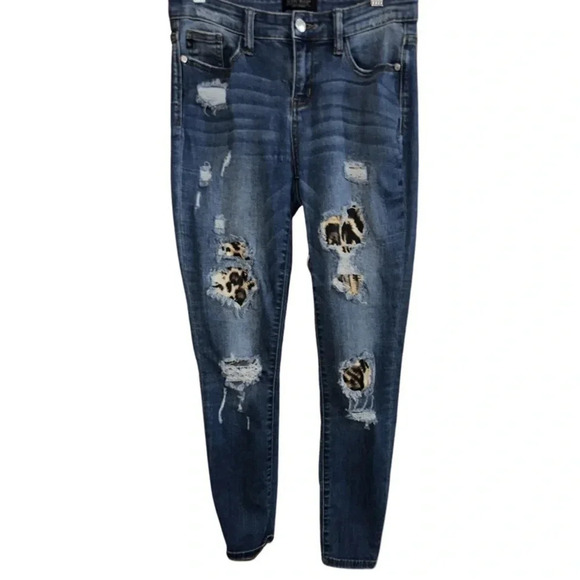 Judy Blue Medium Wash Animal Print Skinny Fit Jeans 7/28 - Picture 3 of 7